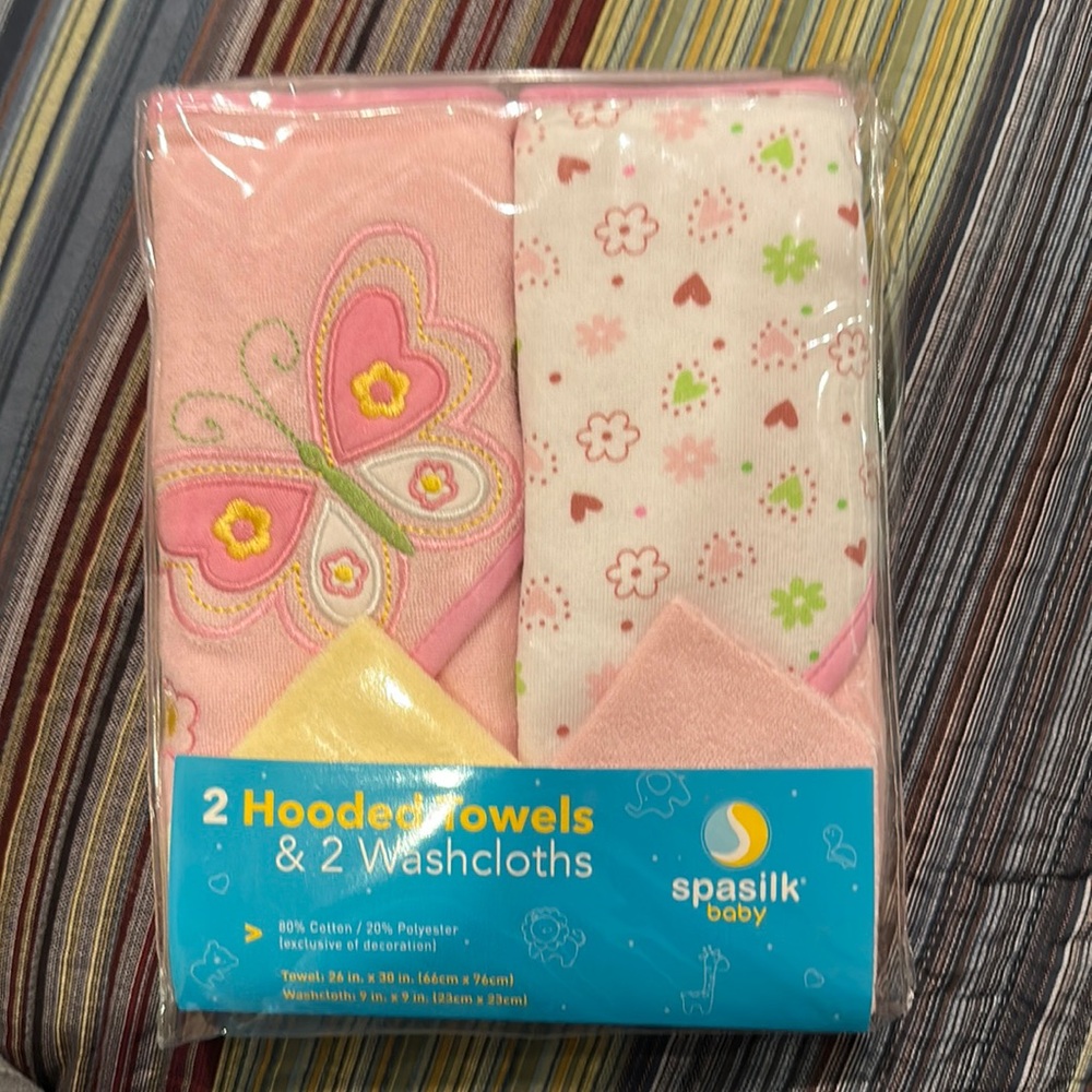 Spasilk baby 2 Hooded Towels and 2 Washcloths